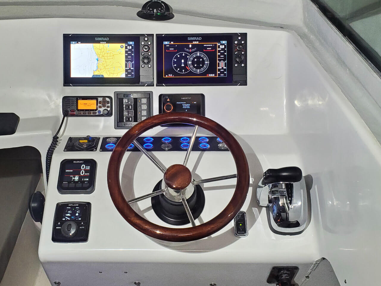 Vautex Marine electronics navigation