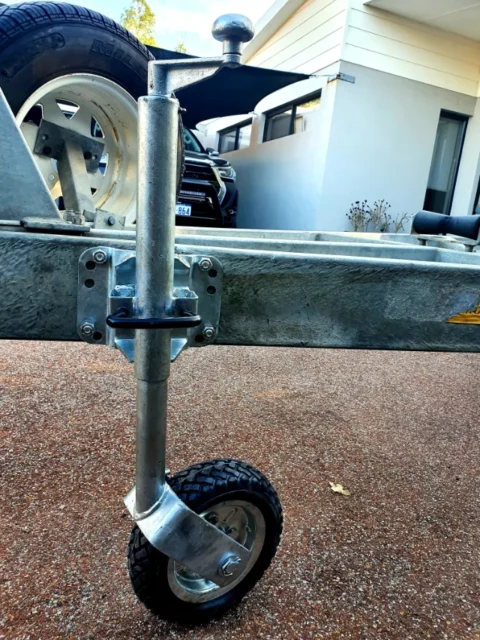 Vautex Mobile Services service and repair trailers